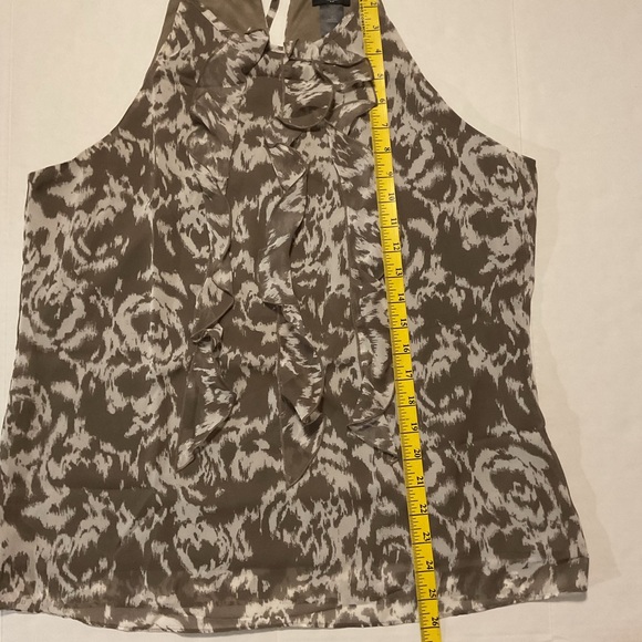 Ann Taylor women’s Ruffle Front Blouse Brown Sleeveless - Picture 3 of 9